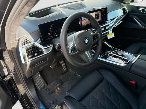 New 2026 BMW X5 xDrive40i w/ M Sport Package AWD/4WD image 25
