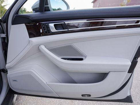 Used 2020 Porsche Panamera 4 Executive w/ Premium Package Plus image 42