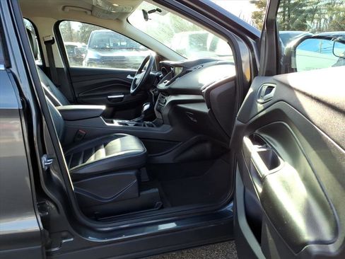 Used 2018 Ford Escape SEL image 12