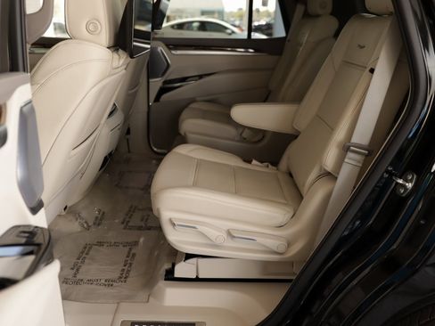 New 2025 Cadillac Escalade Premium Luxury Platinum image 36