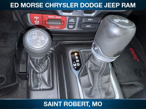 Used 2025 Jeep Wrangler Unlimited Rubicon AWD/4WD image 24