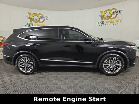 Used 2023 Acura MDX SH-AWD w/ Advance Package image 9