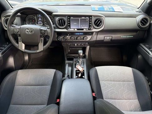Certified 2023 Toyota Tacoma TRD Off-Road image 21
