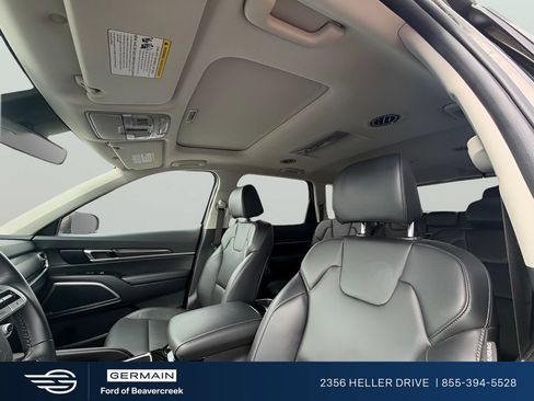 Used 2025 Kia Telluride S AWD/4WD image 12
