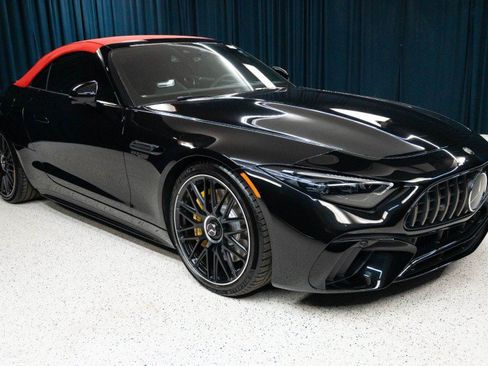New 2026 Mercedes-Benz SL 63 AMG 4MATIC image 3