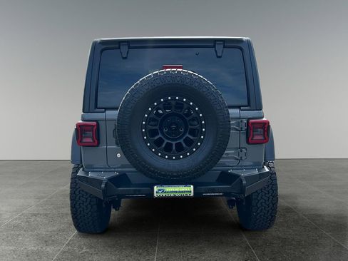 Used 2018 Jeep Wrangler Unlimited Rubicon AWD/4WD image 8
