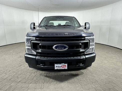 Used 2022 Ford F250 XL image 2