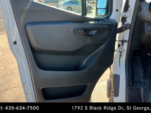 Used 2019 Mercedes-Benz Sprinter 170 Cargo image 10