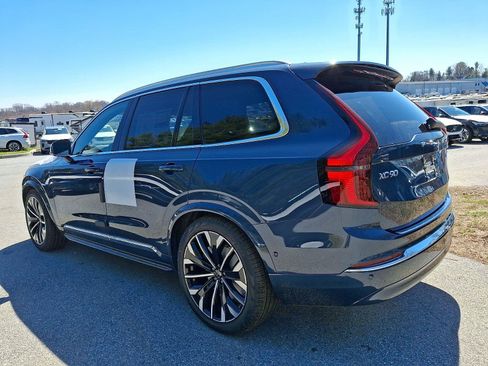 New 2026 Volvo XC90 T8 Ultra w/ Lounge Package AWD/4WD image 3