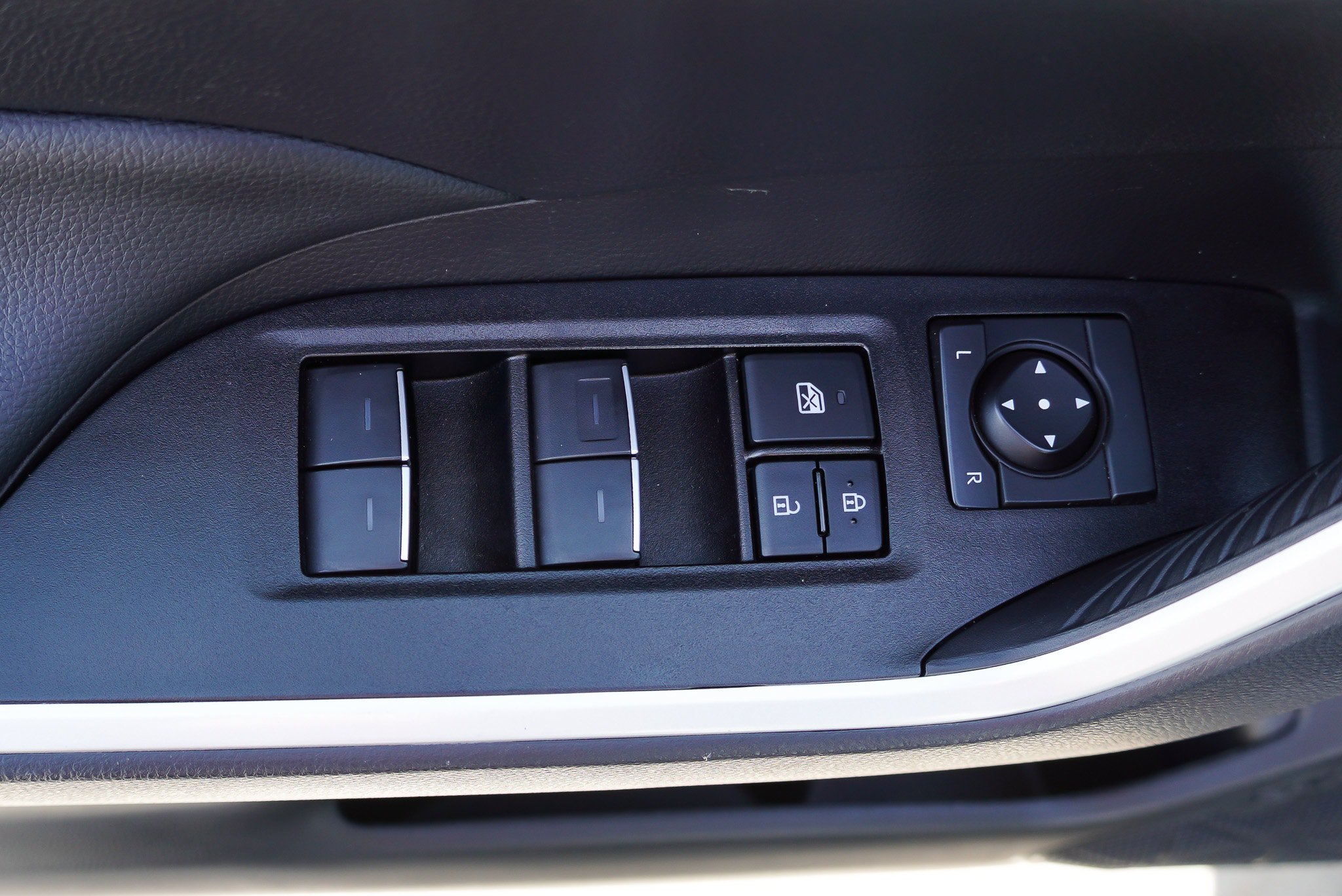 Certified 2025 Toyota RAV4 XLE AWD/4WD image 19
