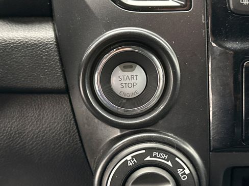 Used 2023 Nissan Titan PRO-4X w/ Pro-4x Convenience Package AWD/4WD image 22