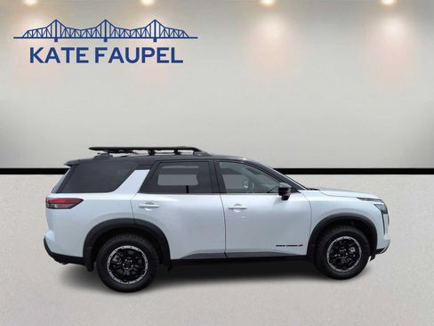 Used 2026 Nissan Pathfinder Rock Creek w/ Rock Creek Premium Package AWD/4WD image 8