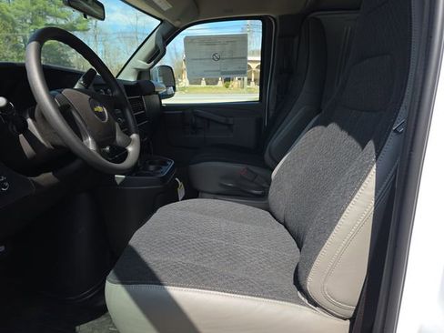 New 2026 Chevrolet Express 2500 RWD image 9