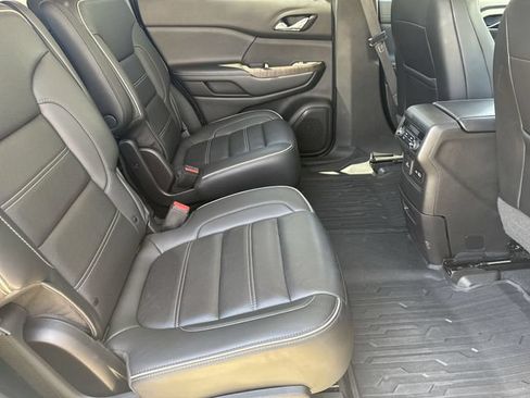 Used 2022 GMC Acadia Denali w/ Denali Technology Package AWD/4WD image 29