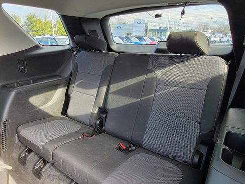 Used 2020 Chevrolet Traverse LT image 8