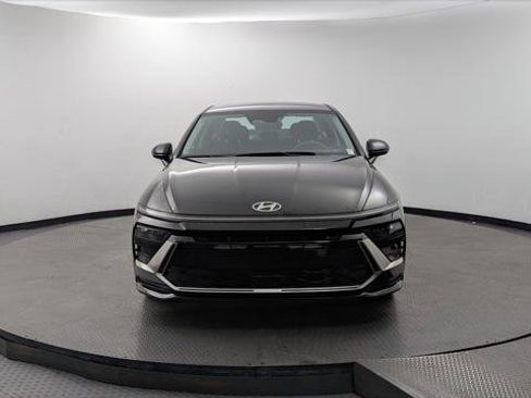 Used 2025 Hyundai Sonata SEL FWD image 12