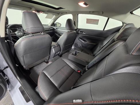 Used 2025 Nissan Altima 2.5 SR w/ SR Premium Package image 23