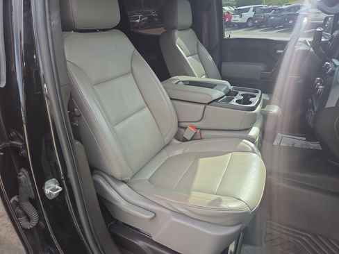 Used 2020 Chevrolet Silverado 1500 LT w/ Texas Edition AWD/4WD image 11