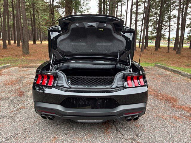 Used 2025 Ford Mustang GT Premium RWD image 18