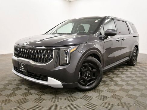 Certified 2026 Kia Carnival image 2