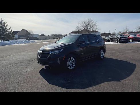 Used 2023 Chevrolet Equinox LT AWD/4WD image 4