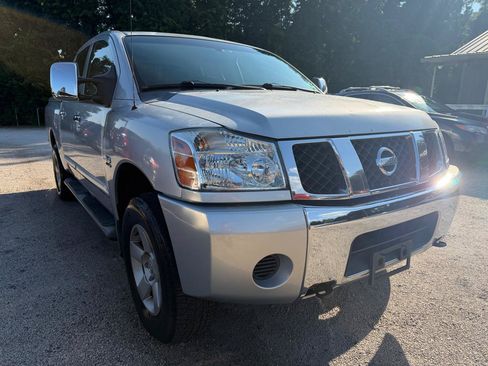 Used 2004 Nissan Titan SE AWD/4WD image 7