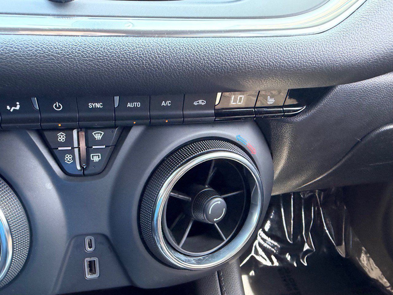 Used 2022 Chevrolet Blazer LT FWD image 37