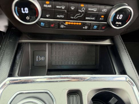 Used 2021 Ford Expedition XLT AWD/4WD image 26
