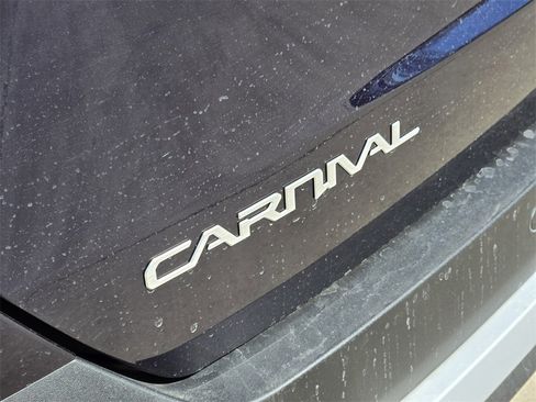 New 2026 Kia Carnival image 7