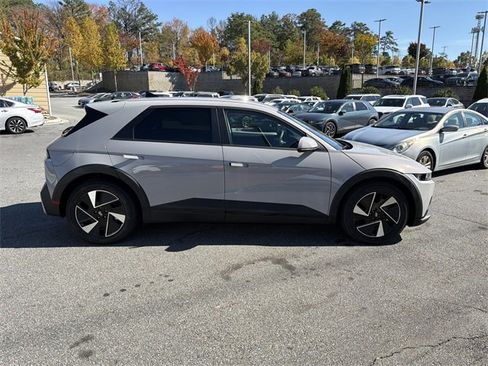 New 2026 Hyundai Ioniq 5 SEL image 8