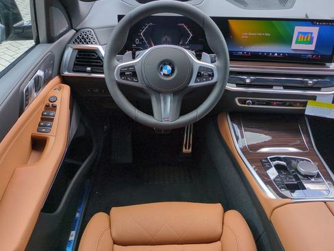 New 2026 BMW X5 xDrive40i w/ M Sport Package AWD/4WD image 16