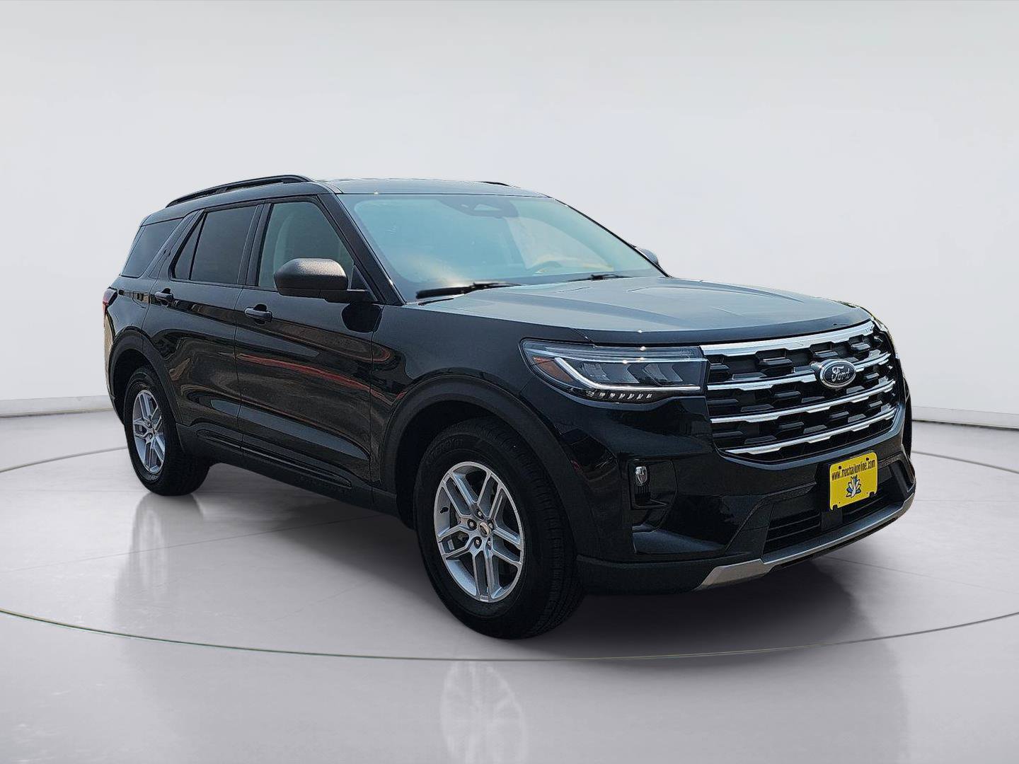 Used 2026 Ford Explorer Active RWD image 7