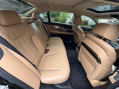Used 2016 BMW 740i w/ Executive Package 2 RWD image 25