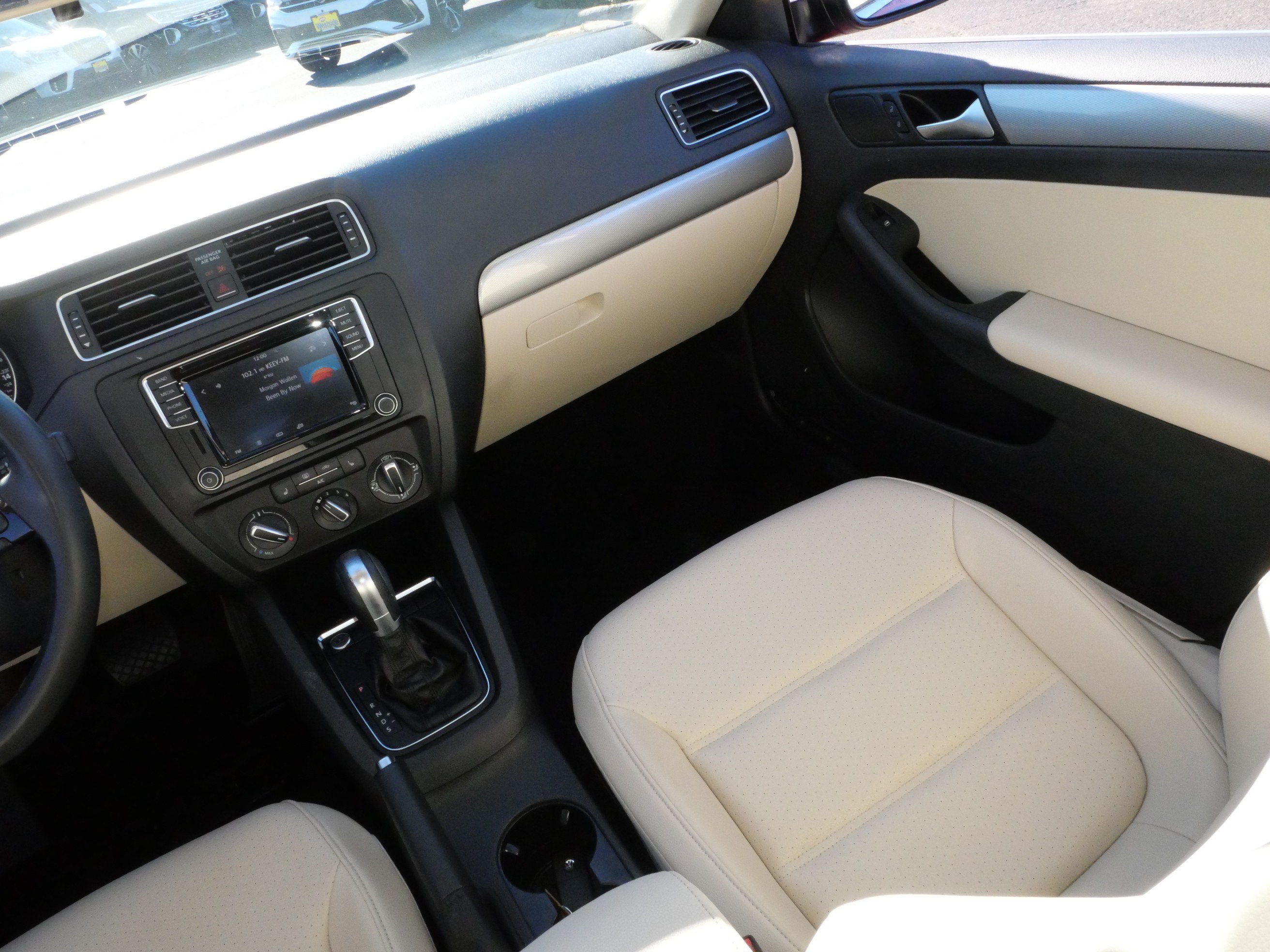 Used 2017 Volkswagen Jetta SE FWD image 11
