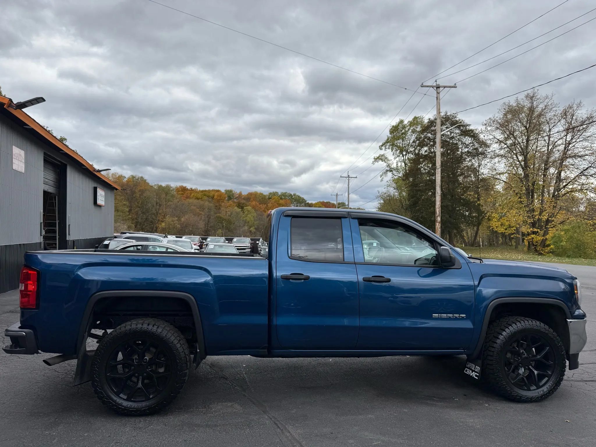 Used 2019 GMC Sierra 1500 Limited w/ Sierra Convenience Package AWD/4WD image 7