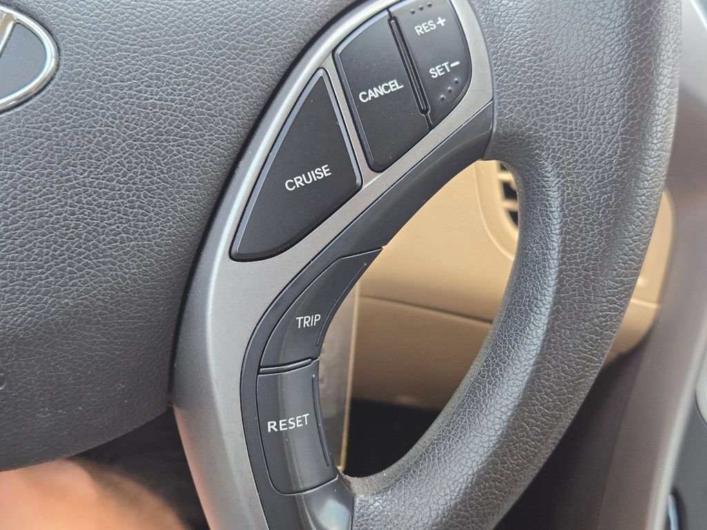 Used 2013 Hyundai Elantra GLS FWD image 15