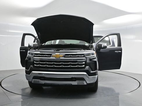 Used 2024 Chevrolet Silverado 1500 LTZ image 27