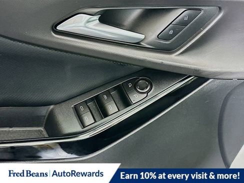 New 2026 Chevrolet Equinox LT FWD image 17