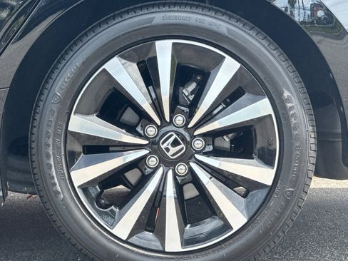 Certified 2024 Honda Civic EX image 11