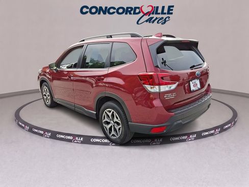 Certified 2021 Subaru Forester Premium w/ Popular Package #1 AWD/4WD image 5