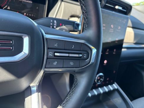 Used 2025 GMC Terrain Elevation w/ Technology Package II AWD/4WD image 29