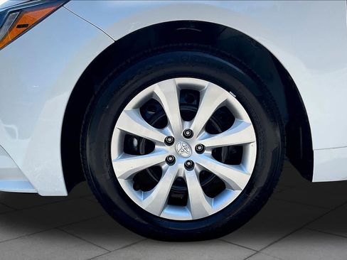 Used 2026 Toyota Corolla LE FWD image 10