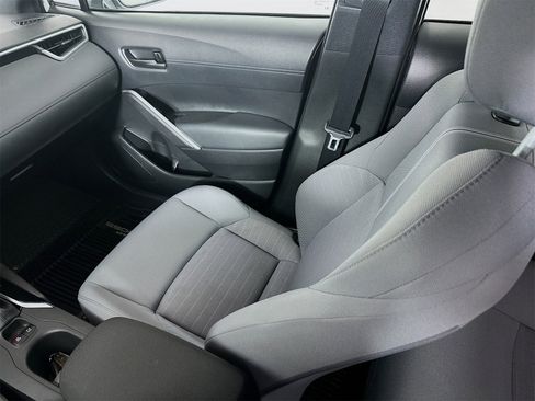 Certified 2024 Toyota Corolla Cross SE image 22