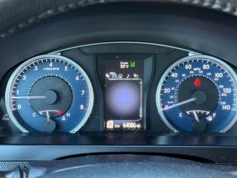 Used 2015 Toyota Camry XLE w/ Advanced Technology Package FWD image 23