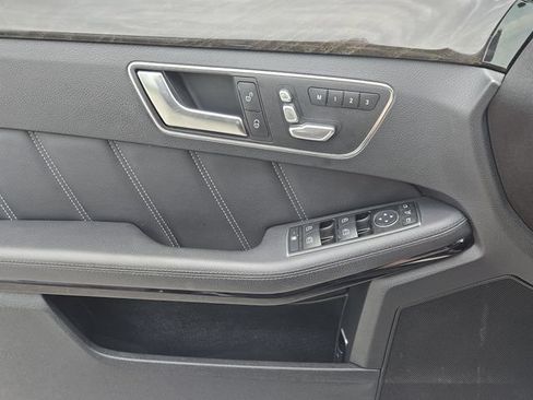 Used 2015 Mercedes-Benz E 400 Sedan image 21