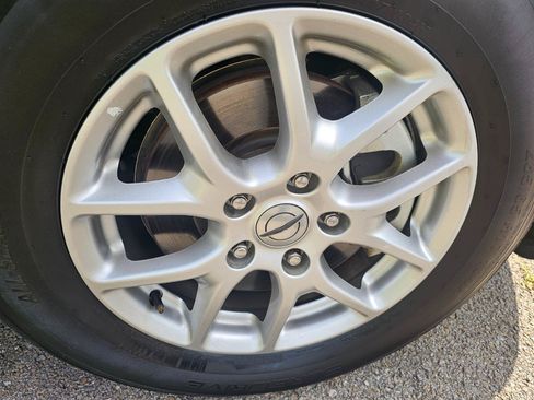 Used 2023 Chrysler Pacifica Touring-L FWD image 14