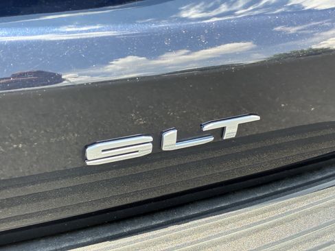 Used 2021 GMC Yukon SLT w/ SLT Premium Package AWD/4WD image 18