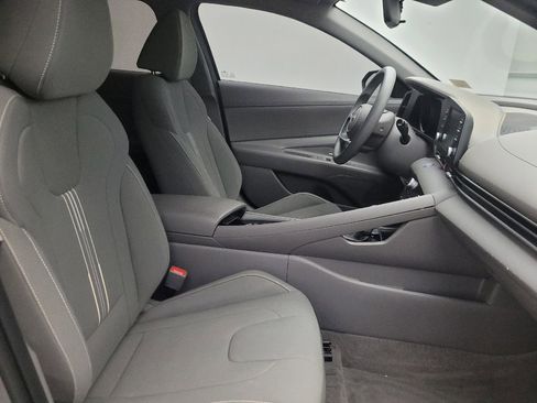 Used 2023 Hyundai Elantra Blue FWD image 21