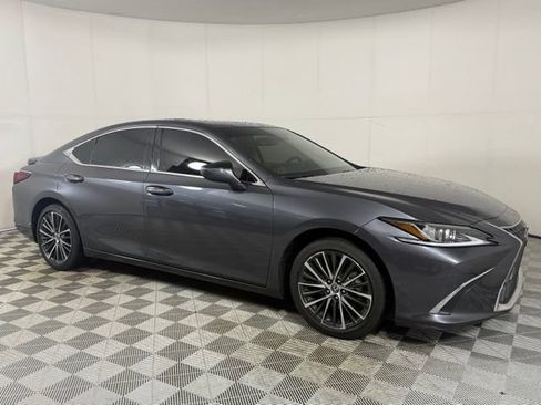 Used 2024 Lexus ES 300h w/ Premium Package FWD image 10