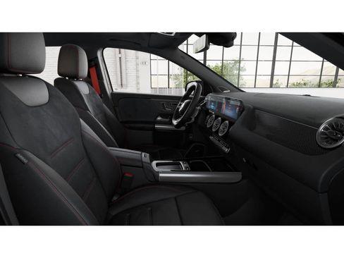 New 2026 Mercedes-Benz GLA 35 AMG 4MATIC image 3